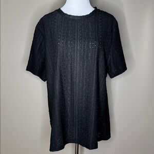 Womens short sleeve crochet knit black blouse size 3XL.